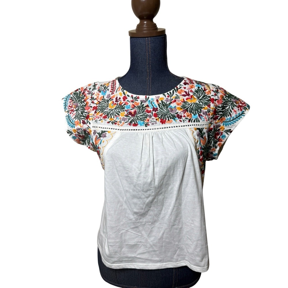Tiny XS White Floral Embroidered Boho Blouse Colorful Folk Art Cottagecore Top